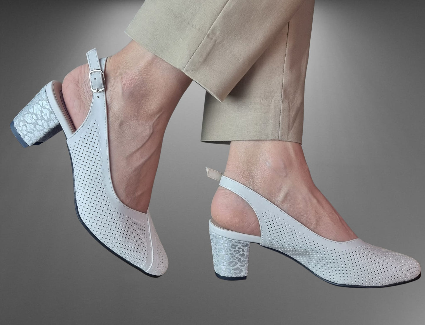 Sandale perforate din piele naturală, cu toc gros de 5 cm – confort și eleganță