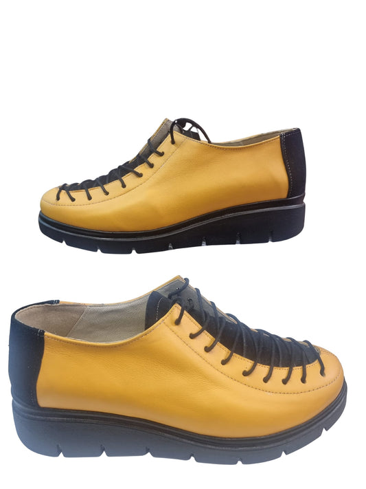 Pantofi casual damă din piele galbenă cu șiret decorativ și talpă neagră