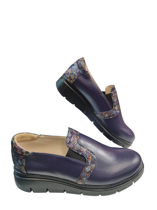 Pantofi slip-on damă din piele bleumarin cu detalii mozaic și talpă confort