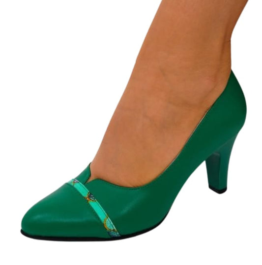 Pantofi Verzi din Piele Naturală cu Toc de 7 cm și Detaliu Imprimeu – Eleganță Vibrantă