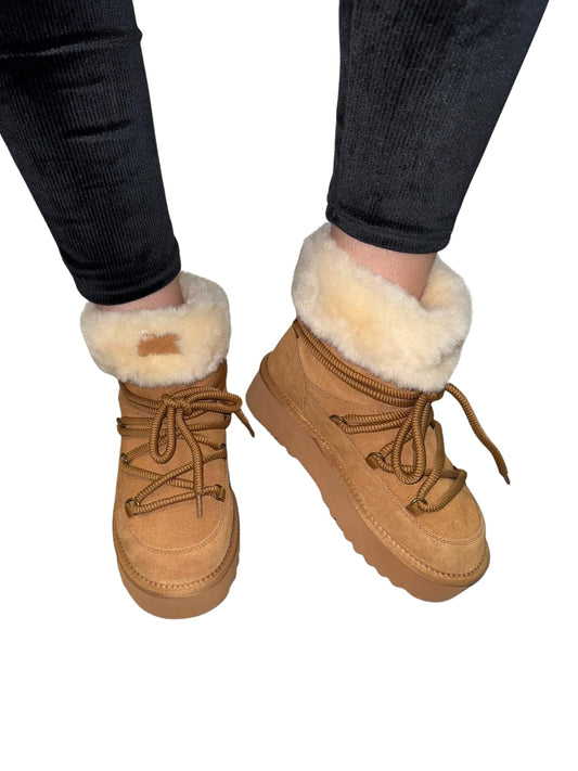 Ghete îmblănite damă maro din piele întoarsă cu șiret și talpă groasă – 3/4 cm