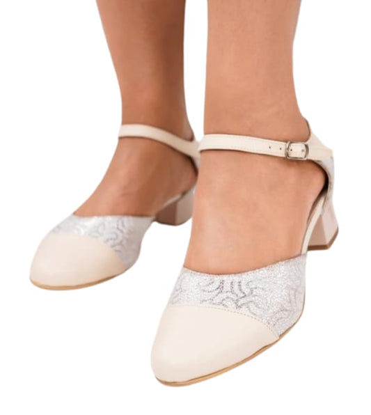 Sandale bej din piele naturală cu toc jos și imprimeu argintiu floral