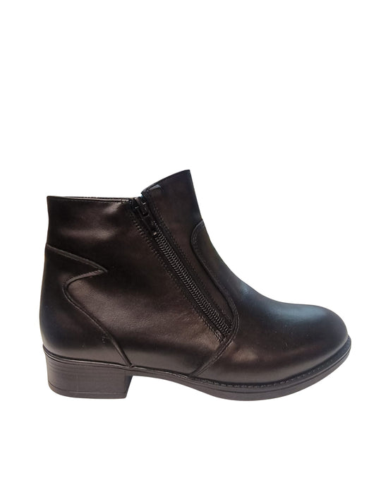 Botine damă negre din piele naturală cu fermoar lateral și toc mic 2 cm