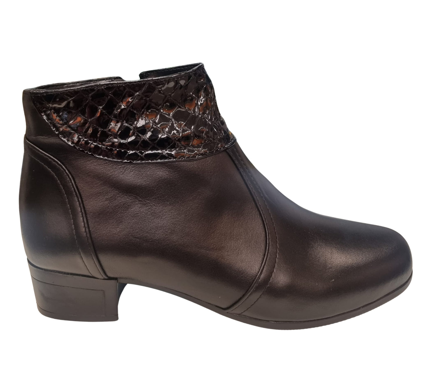 Botine damă negre din piele naturală cu detaliu texturat și toc gros 3 cm – mărimi 35-40