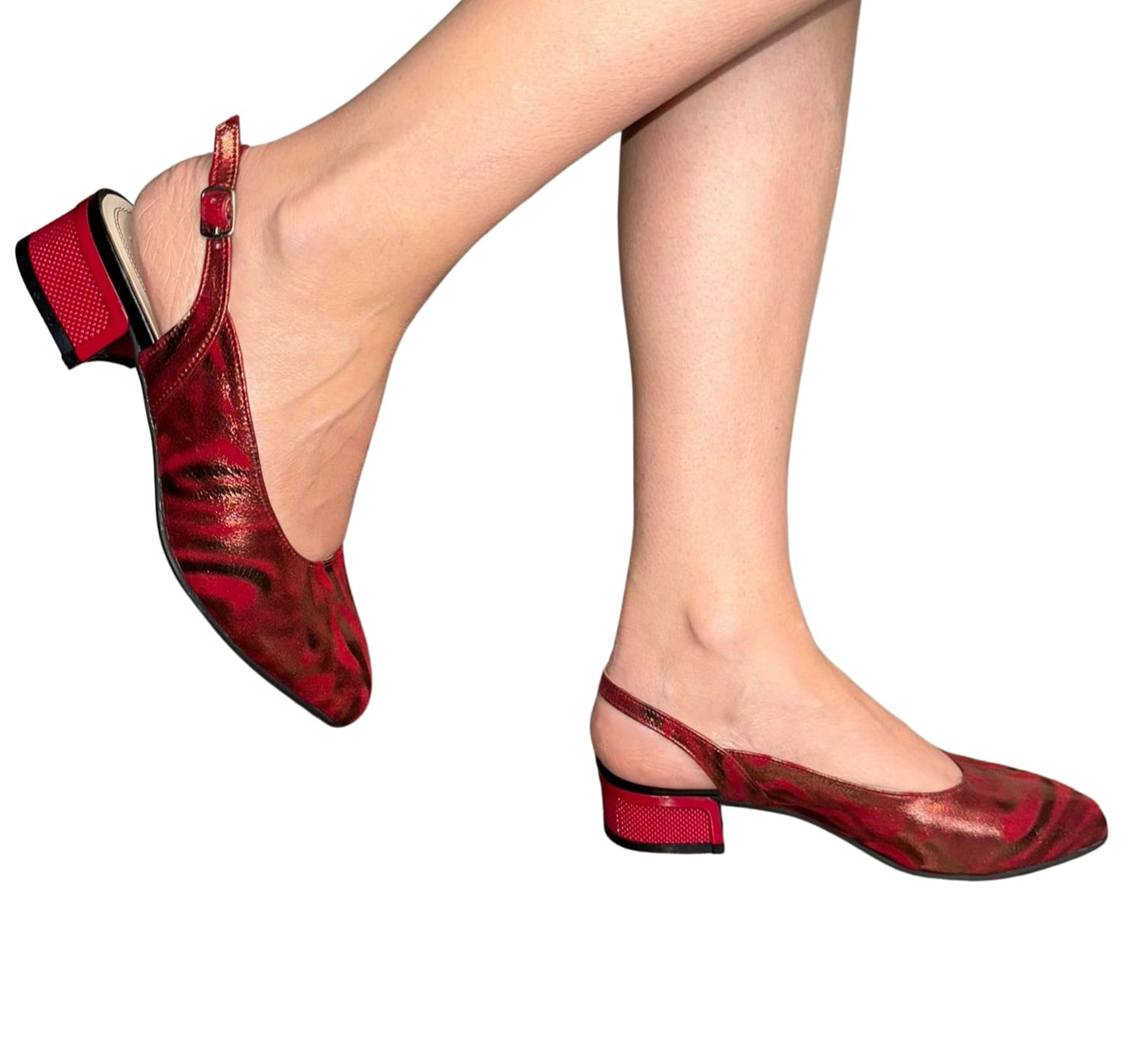 Sandale roșii damă din piele naturală – toc jos 3 cm, finisaj metalizat, stil modern