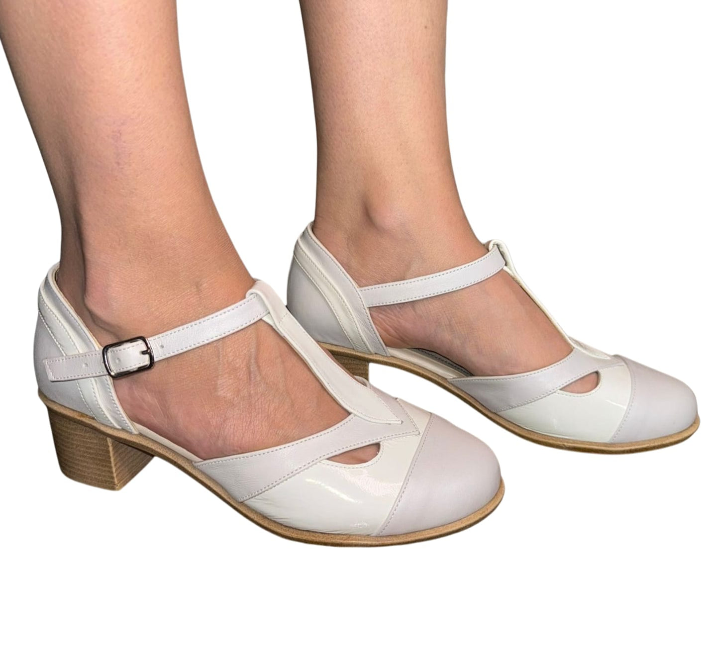Sandale crem din piele naturală – stil retro cu închidere T-bar, toc gros 4 cm
