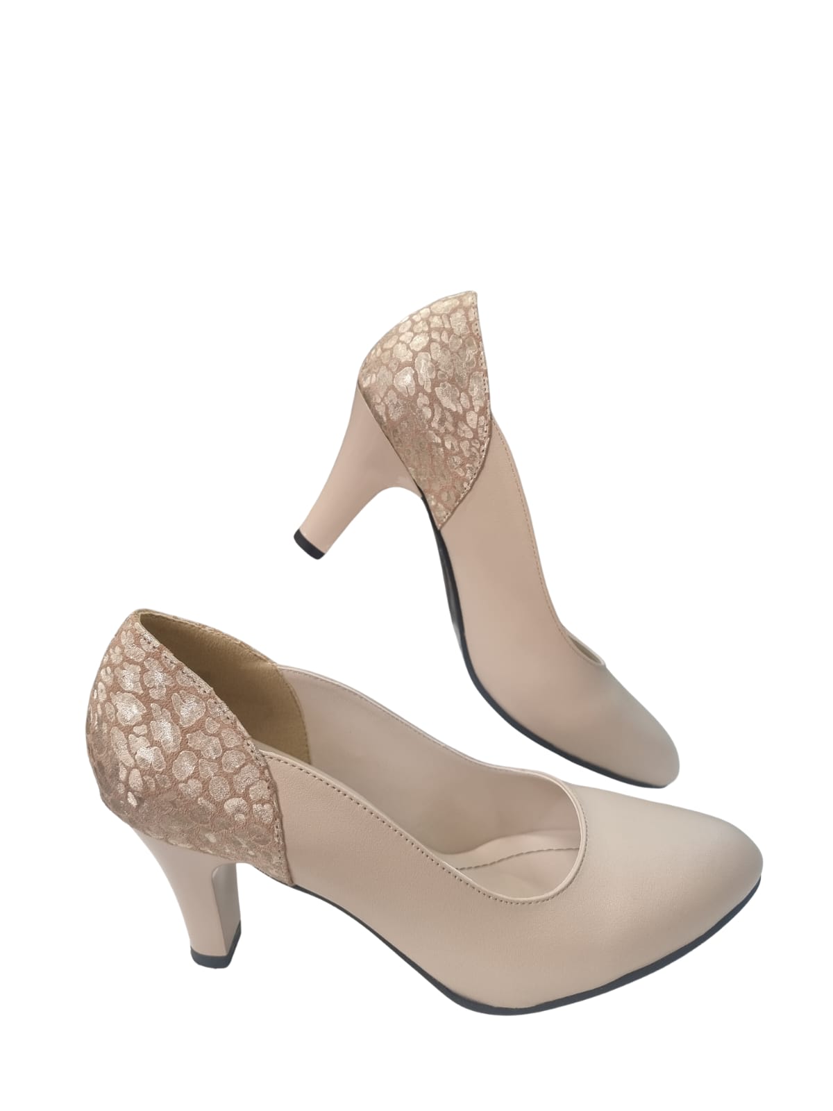 Pantofi eleganți damă bej cu toc 7 cm și detaliu texturat spate – piele naturală