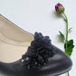 Pantofi eleganți negri din piele naturală cu aplicație decorativă și toc 7 cm