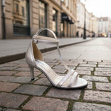 Sandale elegante argintii din piele naturală cu toc de 7 cm și barete fine - pantofinimar.ro