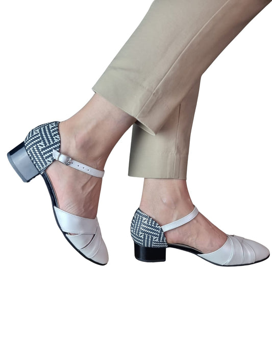 Sandale damă din piele naturală alb sidefat cu toc mic de 3 cm – confort și eleganță