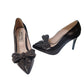 Pantofi eleganți din piele neagră cu fundiță strălucitoare și toc de 9 cm