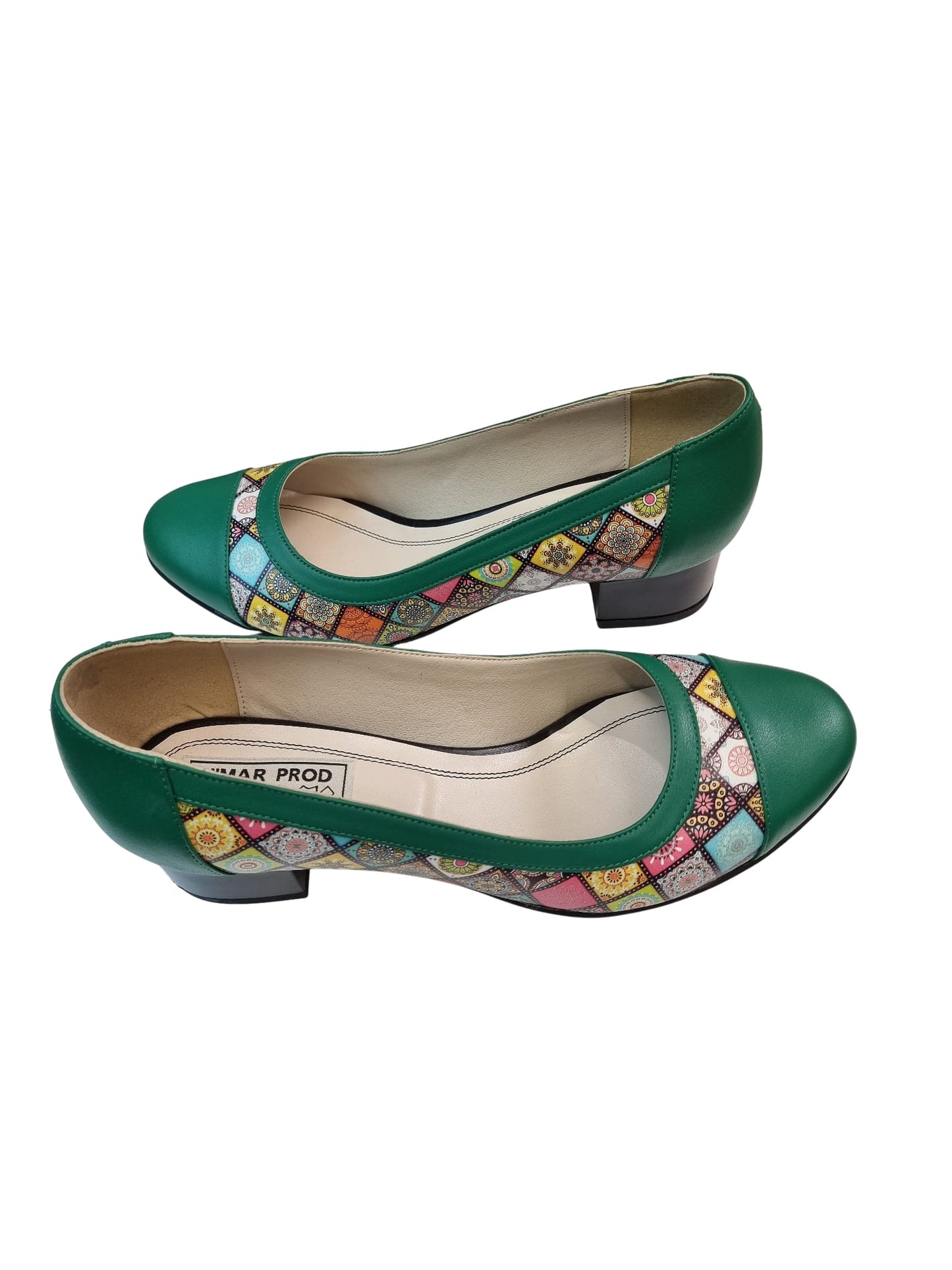Pantofi Verzi cu Model Geometric și Toc Mic – Stil și Confort